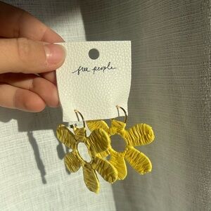 NWT - Free People - Wendy Woven Flower Hoops